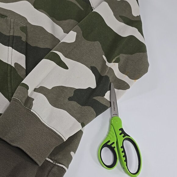 NIKE Camo Club Pullover Hoodie Green Camo MEN'S SIZE MEDIUM ‼️STAINS‼️AS-IS‼️... - Picture 4 of 16